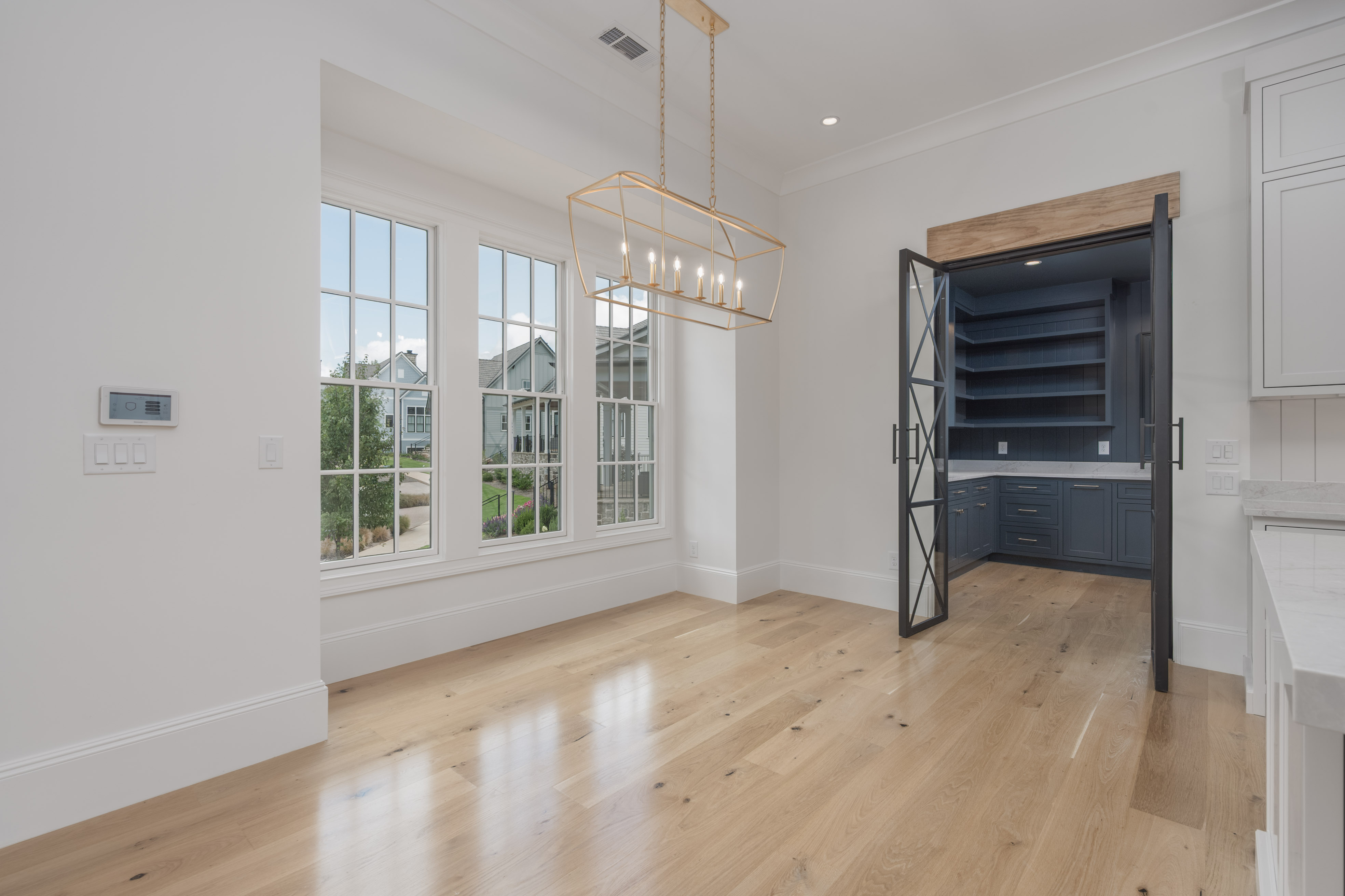 1070 Fish Hook Lane image 11